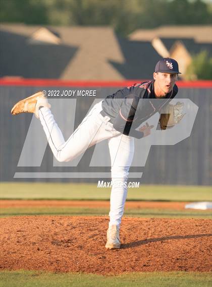 Thumbnail 3 in Oxford @ Lewisburg photogallery.