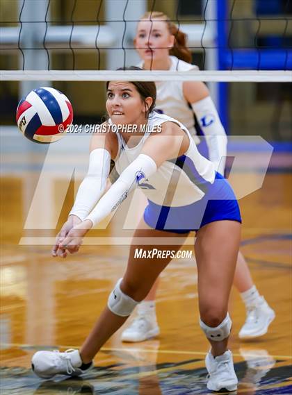 Thumbnail 2 in Shoemaker @ Lampasas photogallery.