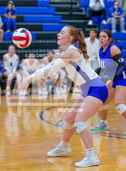 Thumbnail 3 in Shoemaker @ Lampasas photogallery.