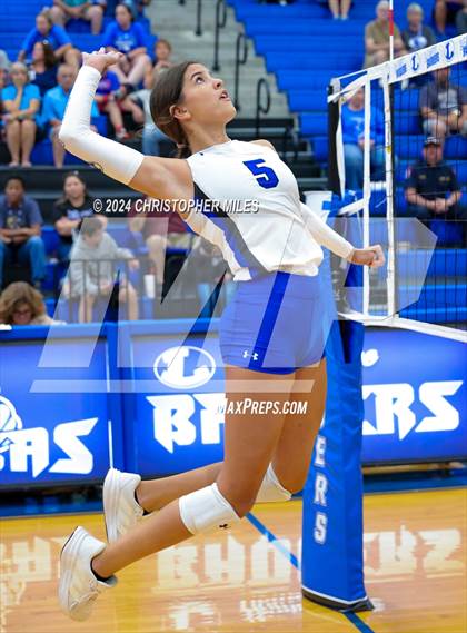 Thumbnail 2 in Shoemaker @ Lampasas photogallery.