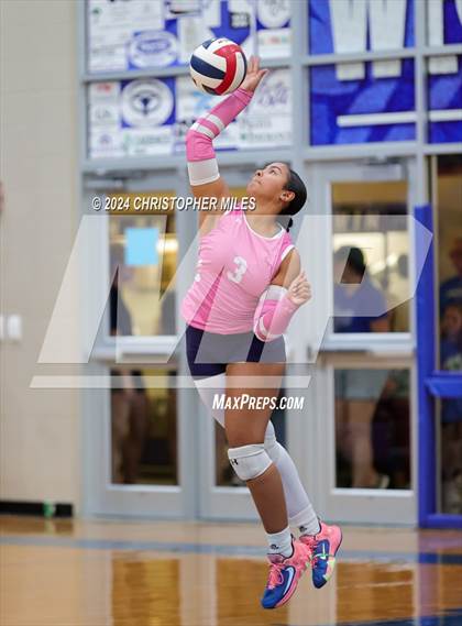 Thumbnail 1 in Shoemaker @ Lampasas photogallery.