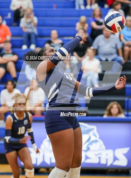 Thumbnail 1 in Shoemaker @ Lampasas photogallery.