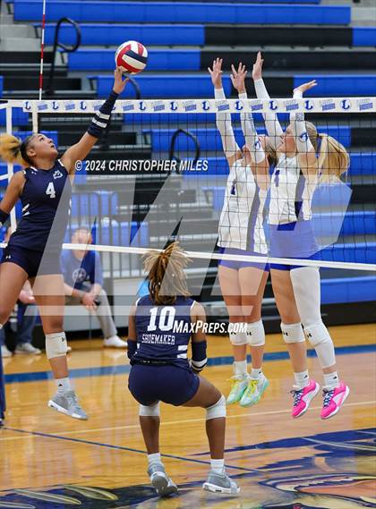 Thumbnail 1 in Shoemaker @ Lampasas photogallery.