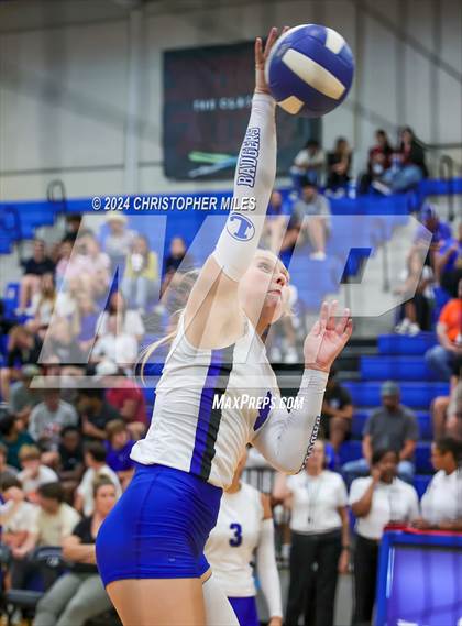 Thumbnail 1 in Shoemaker @ Lampasas photogallery.