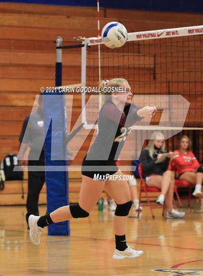 Thumbnail 2 in Dixon @ West Carteret photogallery.
