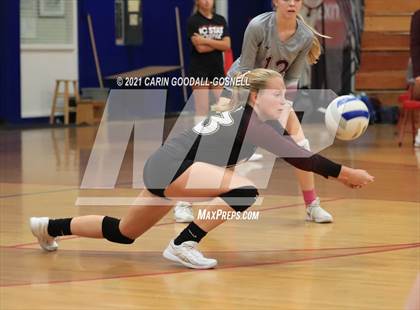 Thumbnail 1 in Dixon @ West Carteret photogallery.