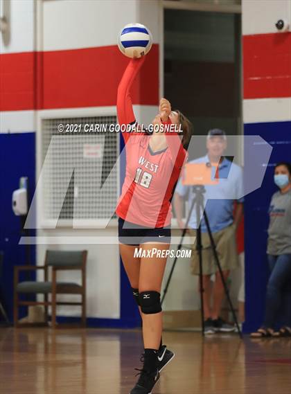 Thumbnail 1 in Dixon @ West Carteret photogallery.