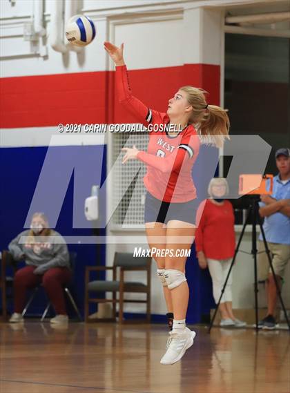 Thumbnail 2 in Dixon @ West Carteret photogallery.