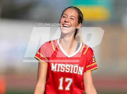 Thumbnail 3 in Mission Viejo vs. Dana Hills photogallery.