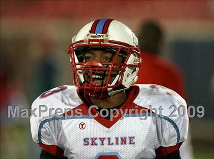 Thumbnail 3 in De Soto vs. Skyline (Texas 5A Region II Area Playoffs) photogallery.