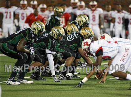 Thumbnail 3 in De Soto vs. Skyline (Texas 5A Region II Area Playoffs) photogallery.