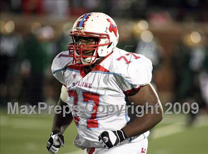 Thumbnail 1 in De Soto vs. Skyline (Texas 5A Region II Area Playoffs) photogallery.