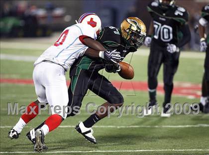 Thumbnail 3 in De Soto vs. Skyline (Texas 5A Region II Area Playoffs) photogallery.