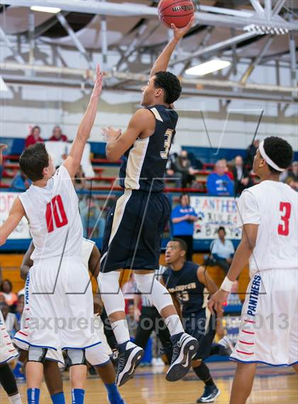 Thumbnail 1 in Arlington vs Bartlett photogallery.