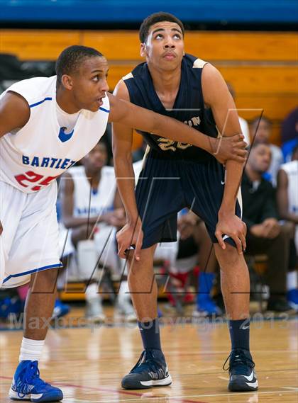 Thumbnail 3 in Arlington vs Bartlett photogallery.