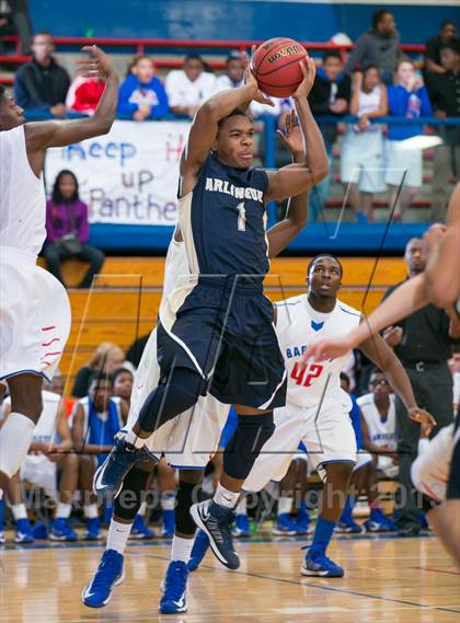 Thumbnail 3 in Arlington vs Bartlett photogallery.