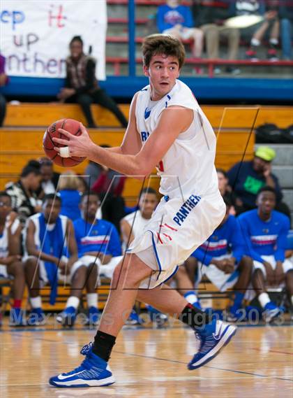 Thumbnail 2 in Arlington vs Bartlett photogallery.
