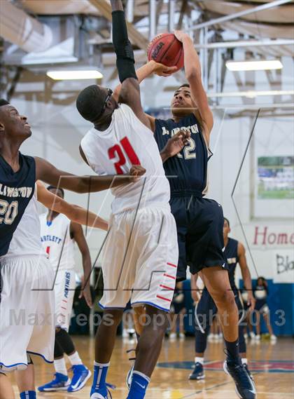 Thumbnail 3 in Arlington vs Bartlett photogallery.
