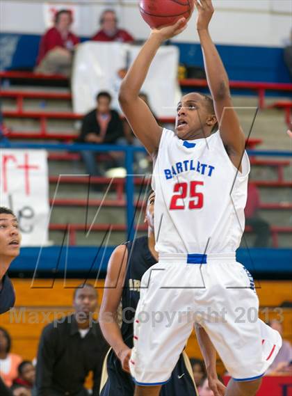 Thumbnail 3 in Arlington vs Bartlett photogallery.