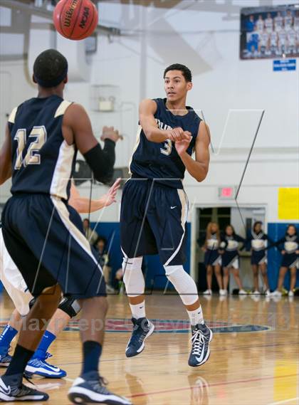 Thumbnail 3 in Arlington vs Bartlett photogallery.
