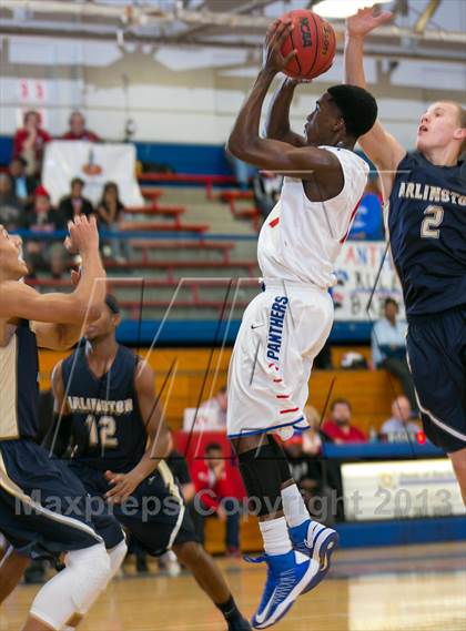 Thumbnail 3 in Arlington vs Bartlett photogallery.