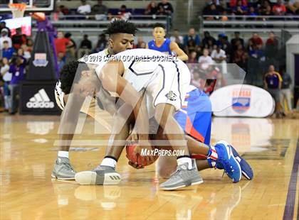 Thumbnail 1 in Greene Central vs. Clinton (NCHSAA 2A Regional Playoff) photogallery.