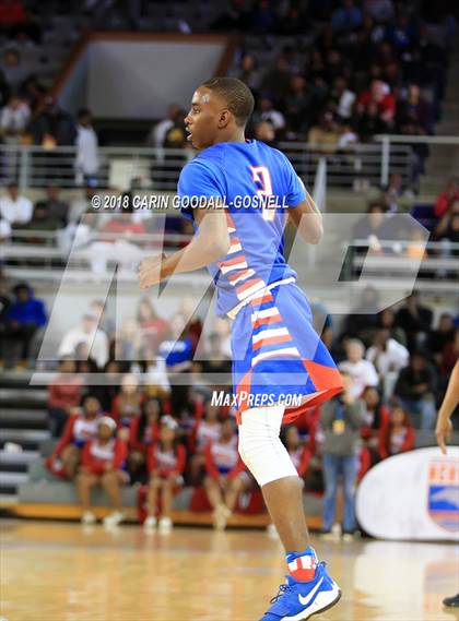 Thumbnail 2 in Greene Central vs. Clinton (NCHSAA 2A Regional Playoff) photogallery.
