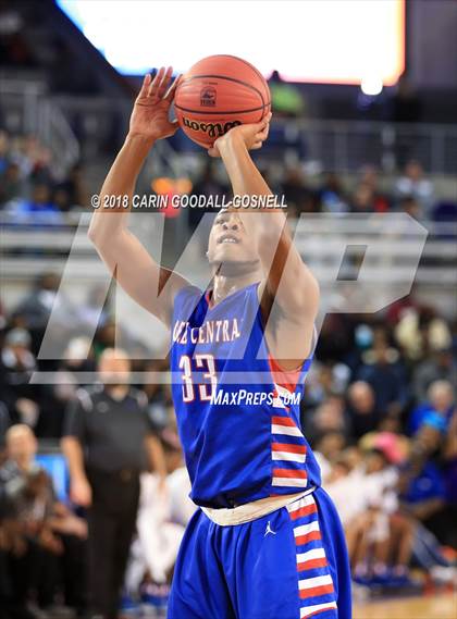 Thumbnail 3 in Greene Central vs. Clinton (NCHSAA 2A Regional Playoff) photogallery.