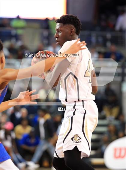 Thumbnail 2 in Greene Central vs. Clinton (NCHSAA 2A Regional Playoff) photogallery.