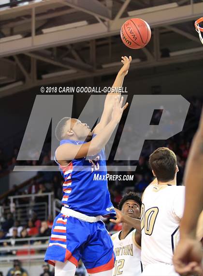 Thumbnail 2 in Greene Central vs. Clinton (NCHSAA 2A Regional Playoff) photogallery.