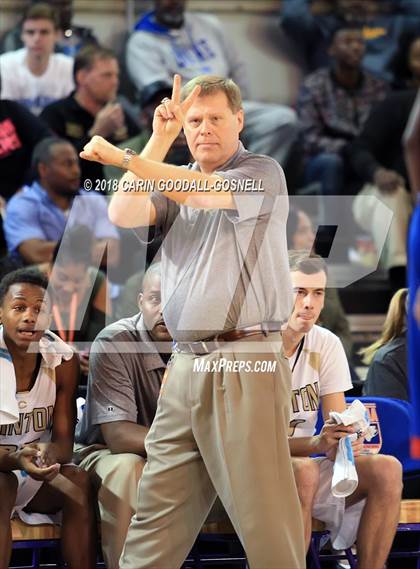 Thumbnail 1 in Greene Central vs. Clinton (NCHSAA 2A Regional Playoff) photogallery.