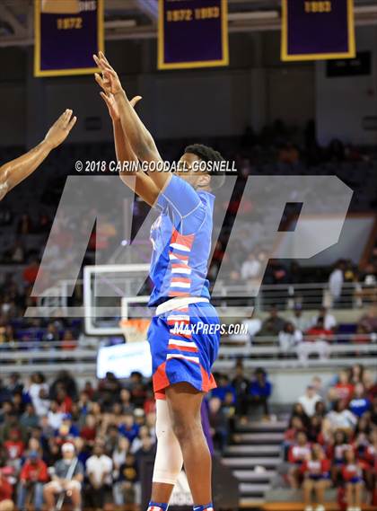 Thumbnail 2 in Greene Central vs. Clinton (NCHSAA 2A Regional Playoff) photogallery.