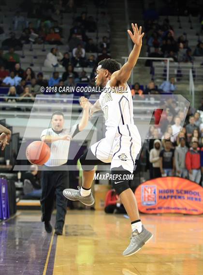Thumbnail 2 in Greene Central vs. Clinton (NCHSAA 2A Regional Playoff) photogallery.