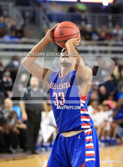Thumbnail 2 in Greene Central vs. Clinton (NCHSAA 2A Regional Playoff) photogallery.