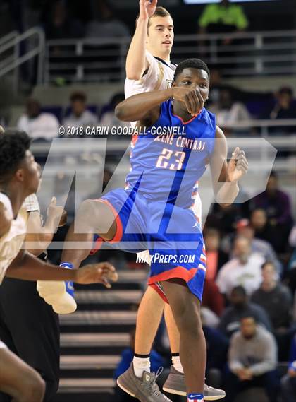 Thumbnail 3 in Greene Central vs. Clinton (NCHSAA 2A Regional Playoff) photogallery.