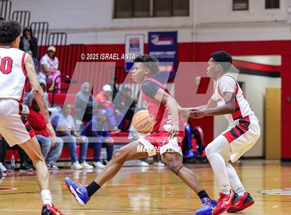 Thumbnail 2 in Jacksonville @ Seventy-First (NCHSAA 3A 1st Round) photogallery.