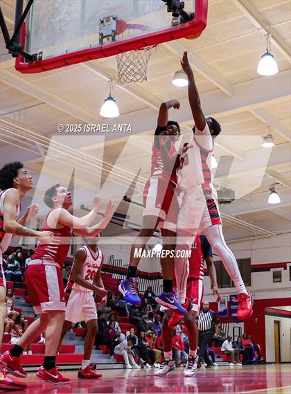 Thumbnail 2 in Jacksonville @ Seventy-First (NCHSAA 3A 1st Round) photogallery.