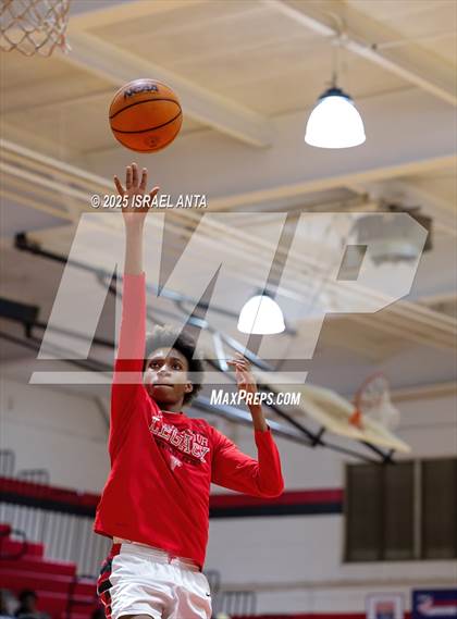 Thumbnail 2 in Jacksonville @ Seventy-First (NCHSAA 3A 1st Round) photogallery.