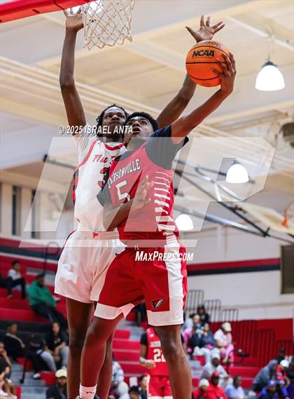 Thumbnail 2 in Jacksonville @ Seventy-First (NCHSAA 3A 1st Round) photogallery.