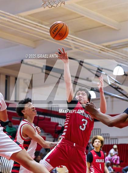 Thumbnail 1 in Jacksonville @ Seventy-First (NCHSAA 3A 1st Round) photogallery.