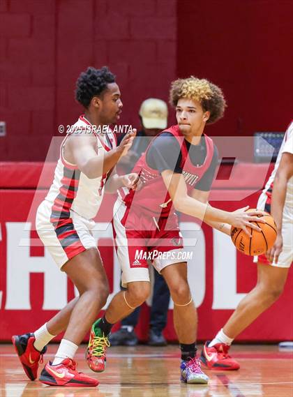 Thumbnail 1 in Jacksonville @ Seventy-First (NCHSAA 3A 1st Round) photogallery.