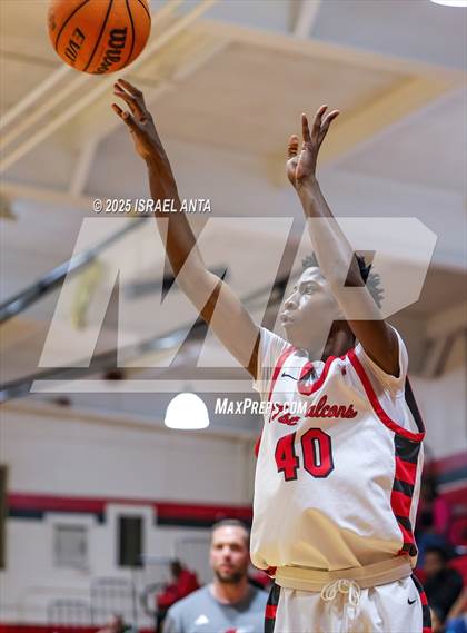 Thumbnail 2 in Jacksonville @ Seventy-First (NCHSAA 3A 1st Round) photogallery.