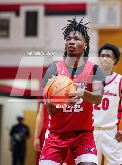 Thumbnail 3 in Jacksonville @ Seventy-First (NCHSAA 3A 1st Round) photogallery.
