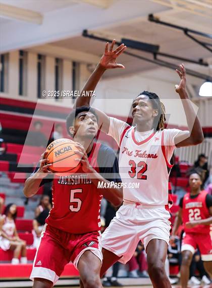 Thumbnail 1 in Jacksonville @ Seventy-First (NCHSAA 3A 1st Round) photogallery.