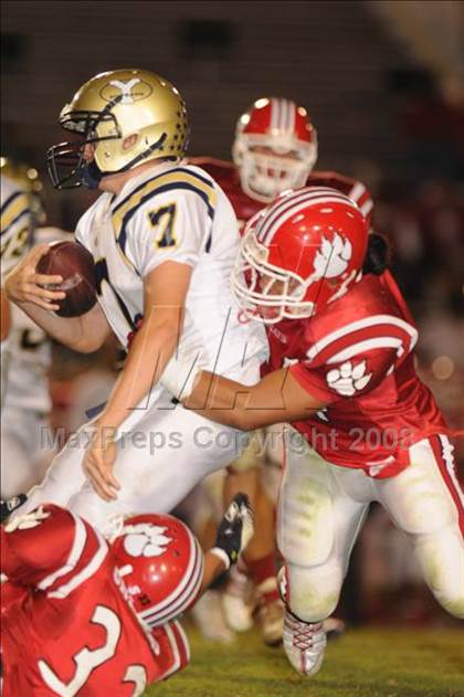 Thumbnail 2 in Yucaipa vs. Redlands East Valley photogallery.