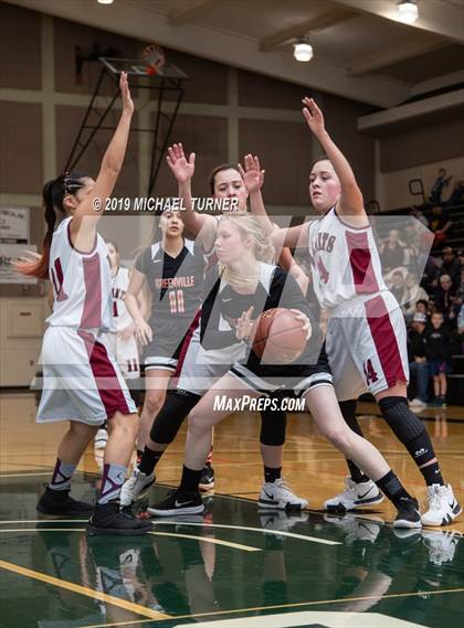 Thumbnail 1 in Greenville vs. Surprise Valley (NSCIF D7 Final) photogallery.