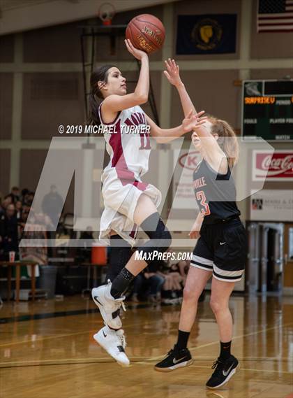 Thumbnail 2 in Greenville vs. Surprise Valley (NSCIF D7 Final) photogallery.