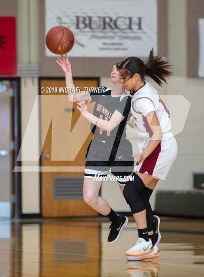 Thumbnail 3 in Greenville vs. Surprise Valley (NSCIF D7 Final) photogallery.