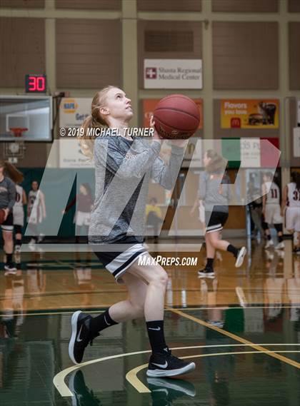 Thumbnail 2 in Greenville vs. Surprise Valley (NSCIF D7 Final) photogallery.