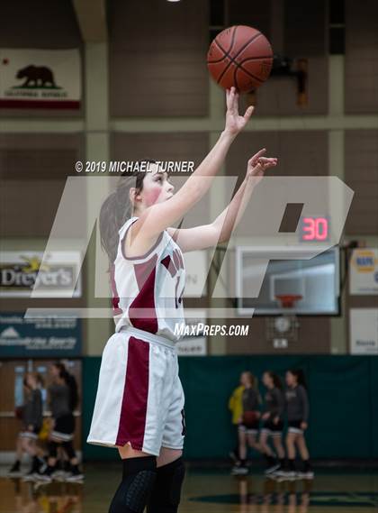 Thumbnail 3 in Greenville vs. Surprise Valley (NSCIF D7 Final) photogallery.